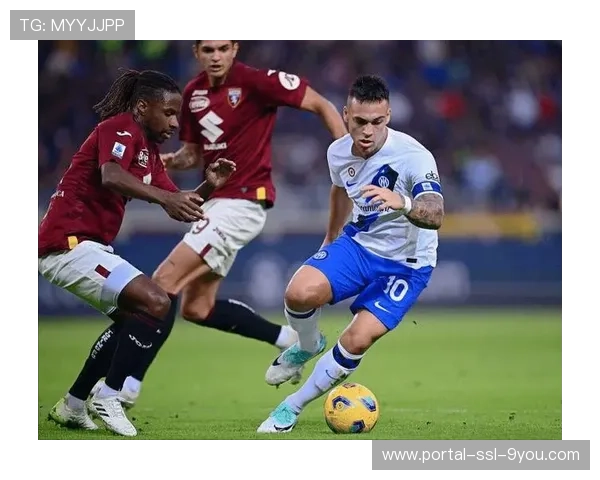 佛罗伦萨对阵都灵,实时数据显示攻防对抗强度攀升 佛罗伦萨对阵都灵,实时数据显示攻防对抗强度攀升