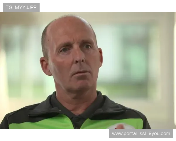 前裁判迪恩承认VAR判罚缺乏一致性，教练球员陷入规则认知混乱